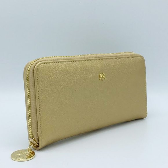 Uptown - Gold Zipper Wallet - Picture 2 of 3
